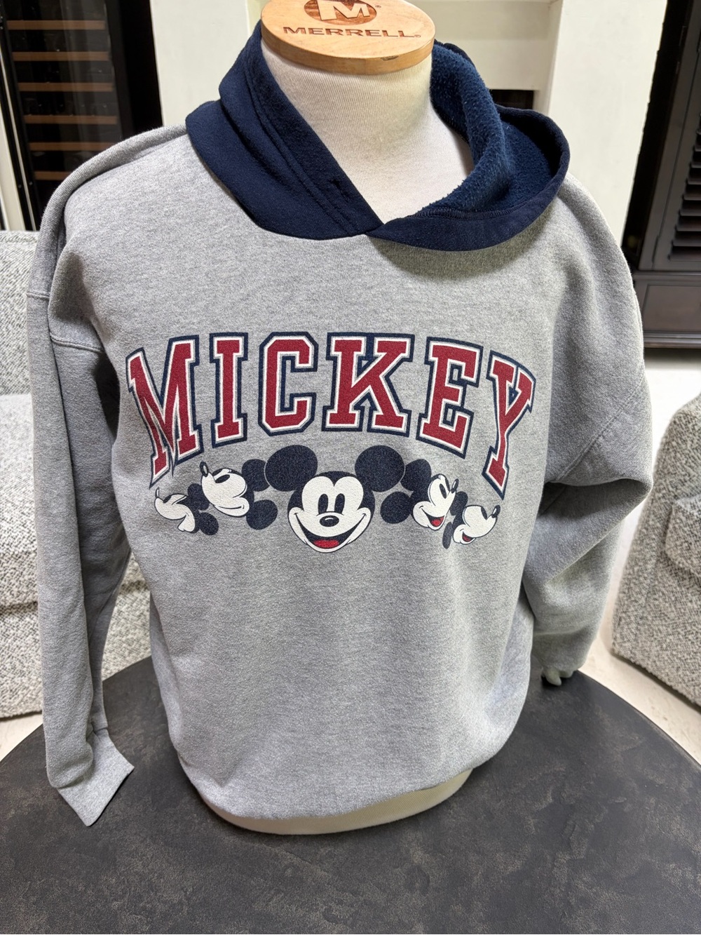 Disney Men's Gray & Navy Mickey Crewneck Sweatshirt